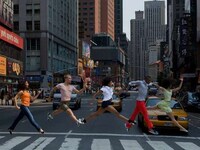 Mid-Street Metro Ballet Image 5
