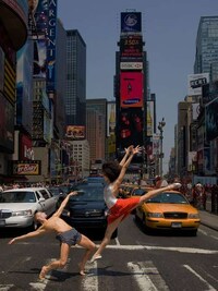 Mid-Street Metro Ballet Image 6