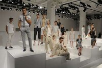Minimal Uilitarian Fashion Image 6