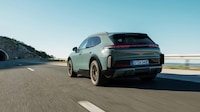 Luxury Long-Range Electric SUVs Image 7