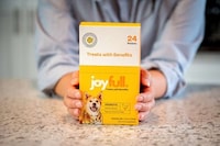 Squeezable Pet Treat Tubes Image 4