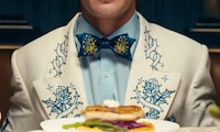 Mayo-Dispensing Bow Ties Image 1