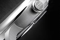 Chiming Luxury Watches Image 3