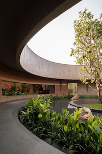 Tranquil Courtyard Homes Image 3