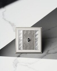 Luxuriously Artistic Light Switches Image 1