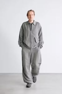 Modern Tailored Spring Fashion Image 2