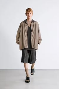 Modern Tailored Spring Fashion Image 3
