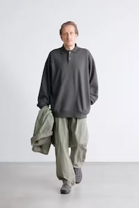 Modern Tailored Spring Fashion Image 5