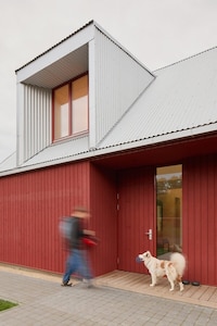 Scandinavian Barn Homes Image 2