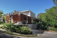 Coastal Timber Retreats Image 2