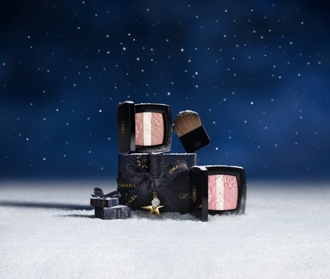 High-End Holiday Makeup Capsules