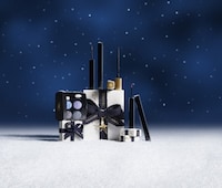 High-End Holiday Makeup Capsules Image 3