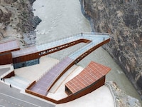 Canyon Viewing Platforms Image 3
