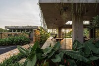 Moat-Edge Family Homes Image 1