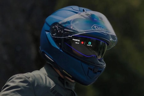 Augmented Reality Motorcyclist Helmets