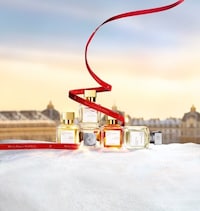 Holiday-Ready Luxury Fragrance Lines Image 3