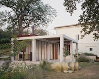 Countryside Villa Annexes Image 4