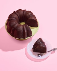 Branded Seasonal Spirit Cakes Image 4