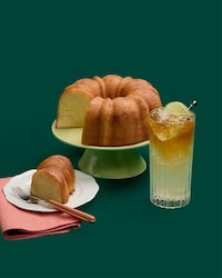 Branded Seasonal Spirit Cakes Image 5