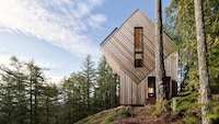Off-Grid Forest Retreats Image 4