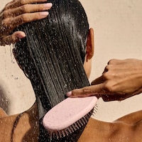Antimicrobial Haircare Brushes Image 1