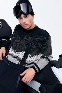 Luxury Alpine Skiwear Collections Image 5