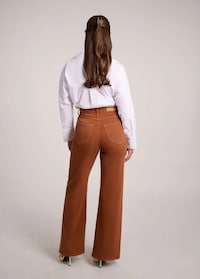 Curve-Enhancing Wide Leg Jeans Image 1