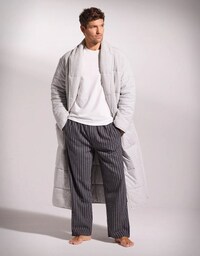 Relaxing Bedding-Inspired Robes Image 4
