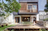 Sleek Garden-Edge Renovations Image 2