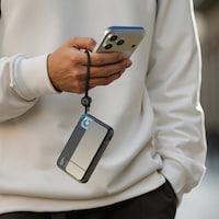 Portable Battery-Charging Devices Image 3