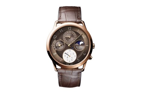 Minimalist Gilded Timepiece Models