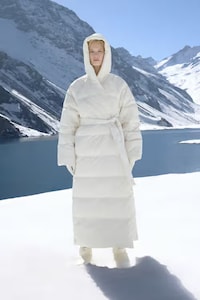 Elevated Winter Fashion Image 3
