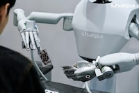 Dexterous Robotics Hands Image 2