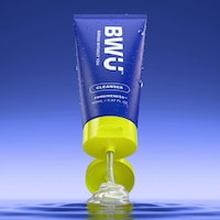 Gentle Low-Foam Cleansers Image 3