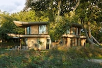 Leaf-Inspired Countryside Homes Image 1