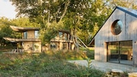 Leaf-Inspired Countryside Homes Image 3