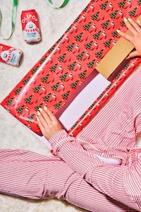 Soda-Scented Gift Wrap Image 3