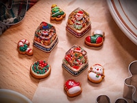 Festive Gamer Keycaps Image 8