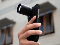 Hyper-Zoom Smartphone Lenses Image 2