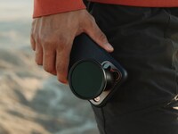 Hyper-Zoom Smartphone Lenses Image 7