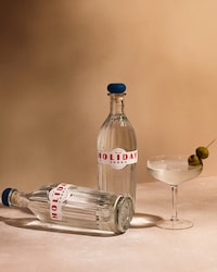 Apr&egrave;s-Ski&ndash;themed Vodka Launch Parties Image 1