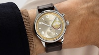 Chic Champagne-Hued Timepieces