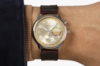 Travel-Ready Sleek Watches
