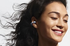 Featherlight Jewelry-Like Earbuds