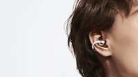 Featherlight Jewelry-Like Earbuds Image 2