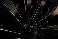 Bronze-Accented Monochromatic SUVs Image 5