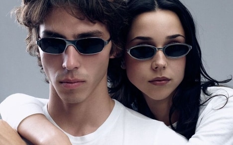Sleek Vintage-Inspired Winter Eyewear