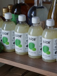 Aromatic Citrus Juices Image 2