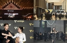 Landmark Branded Gala Diners