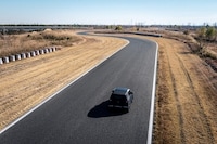 Compact Fully Electric Vehicles Image 2